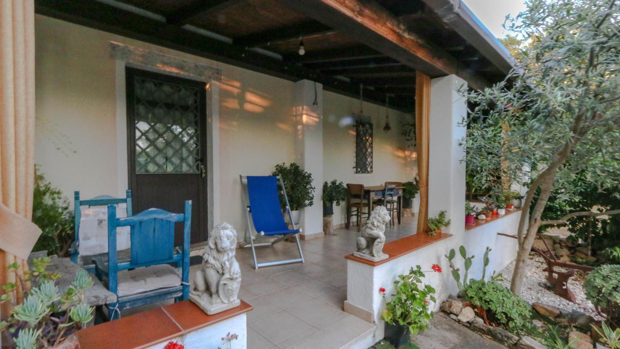 Villa Ferulas Oliena Bagian luar foto